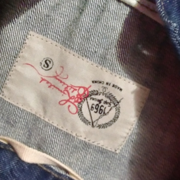 Jean Jacket - Picture 2 of 3